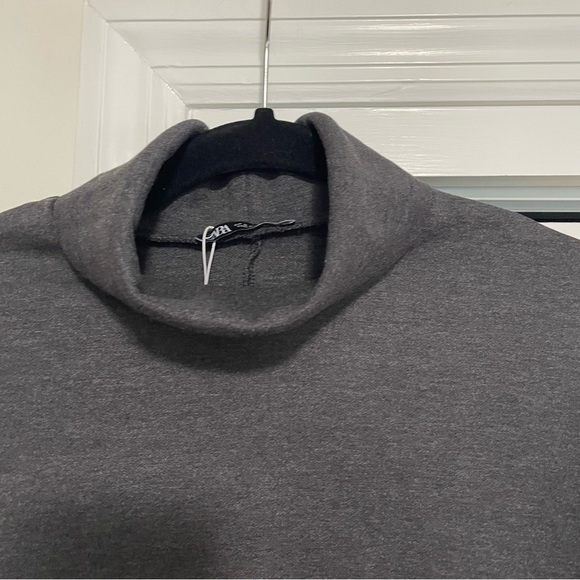 Zara Gray Mid Length Short Sleeve T-Shirt Dress, Size Small, NWT - Picture 2 of 9